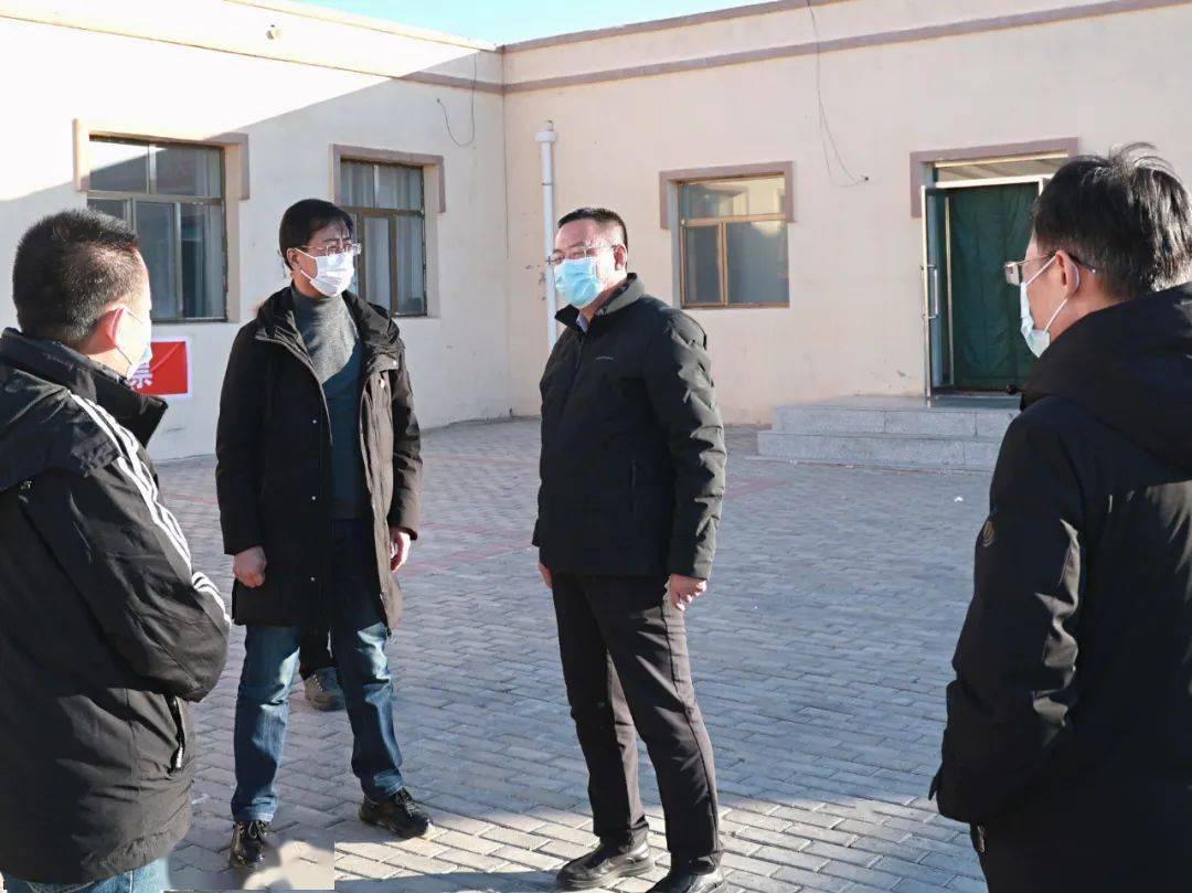 达茂旗委常委纪委书记监委代主任屈宁到满都拉口岸等地督导调研