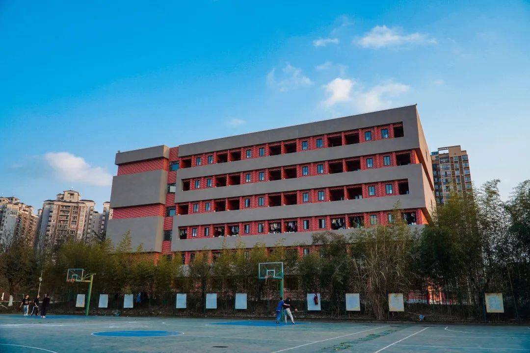 重 庆 传 媒 职 业 学 院 官 方 微 信 平 台 ● ● ●重庆传媒职业