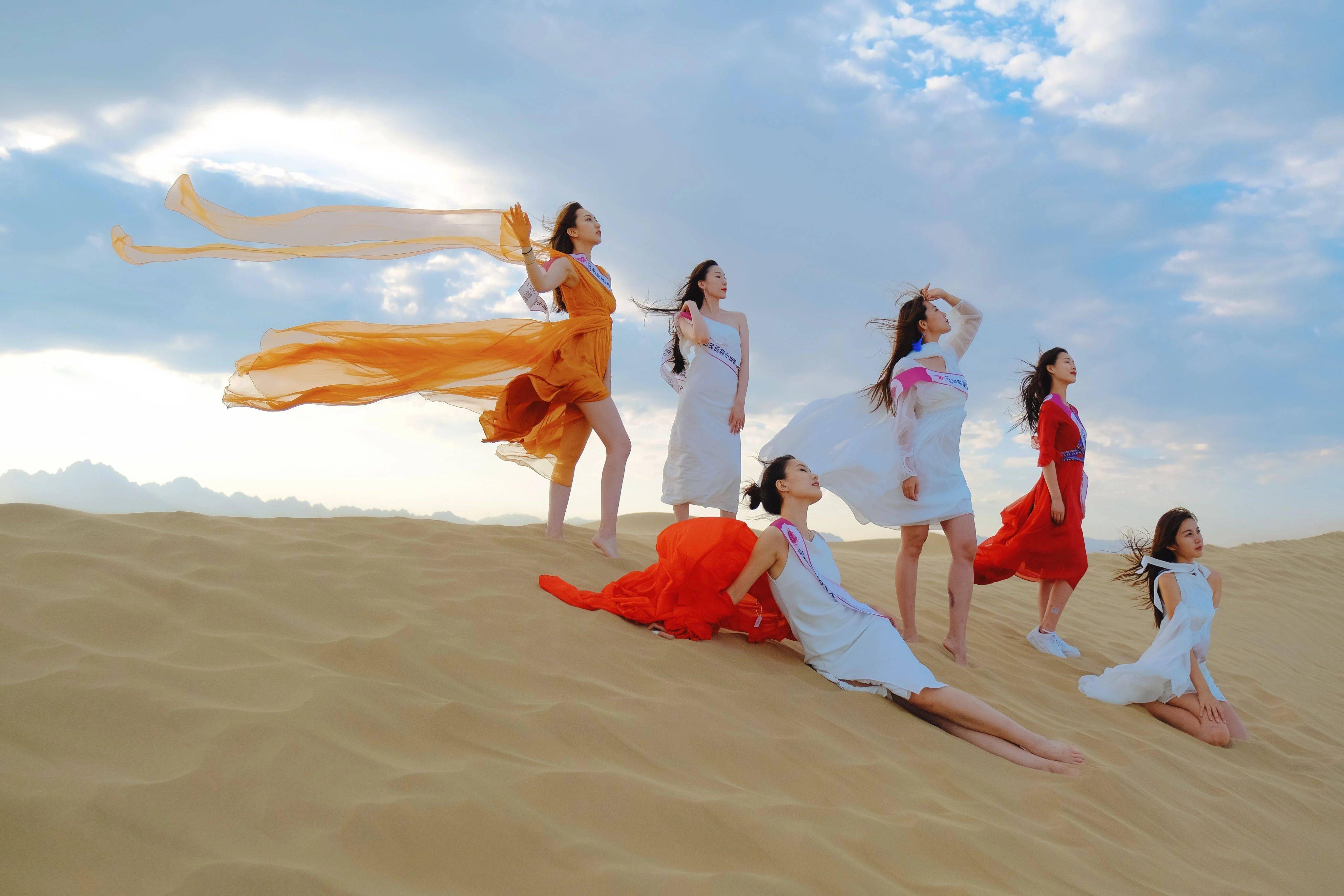 今天我采访到一位"模特",乔雨