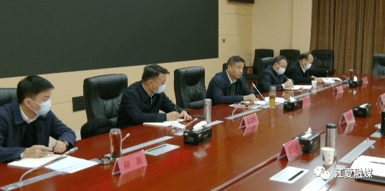 张斐强调:深入学习贯彻六中全会精神,努力交出"全年精彩"答卷_江夏区
