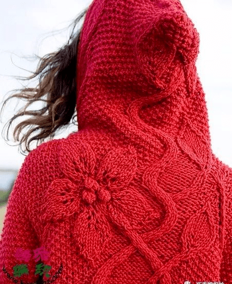 秋冬毛衣编织后背花形红色的长毛衣