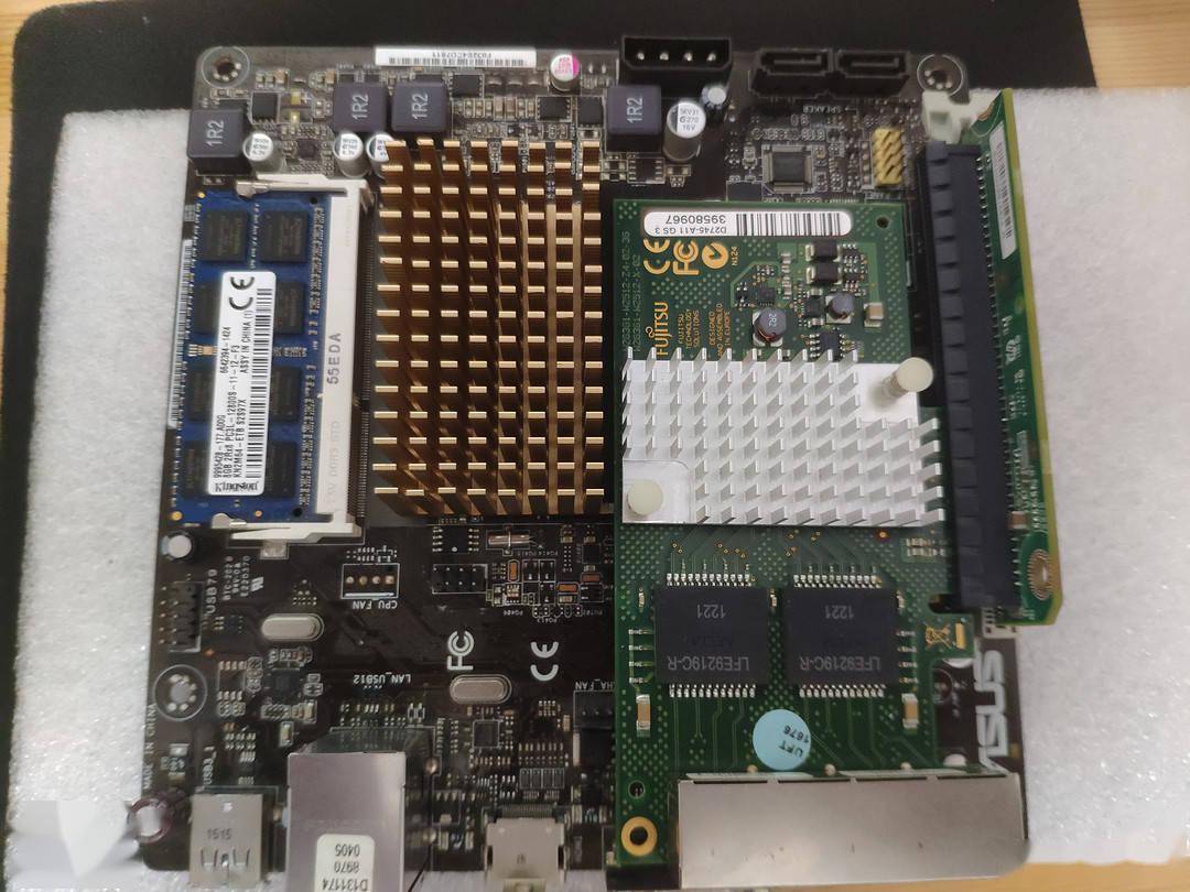 华硕j2900主板做软路由分享改网卡横置和替换小固态