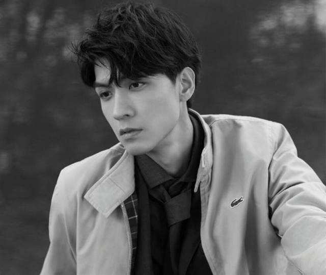 他是《小时代》里的顾准,主演《尚先生》,被称为"长腿男神"_顾里_陈学