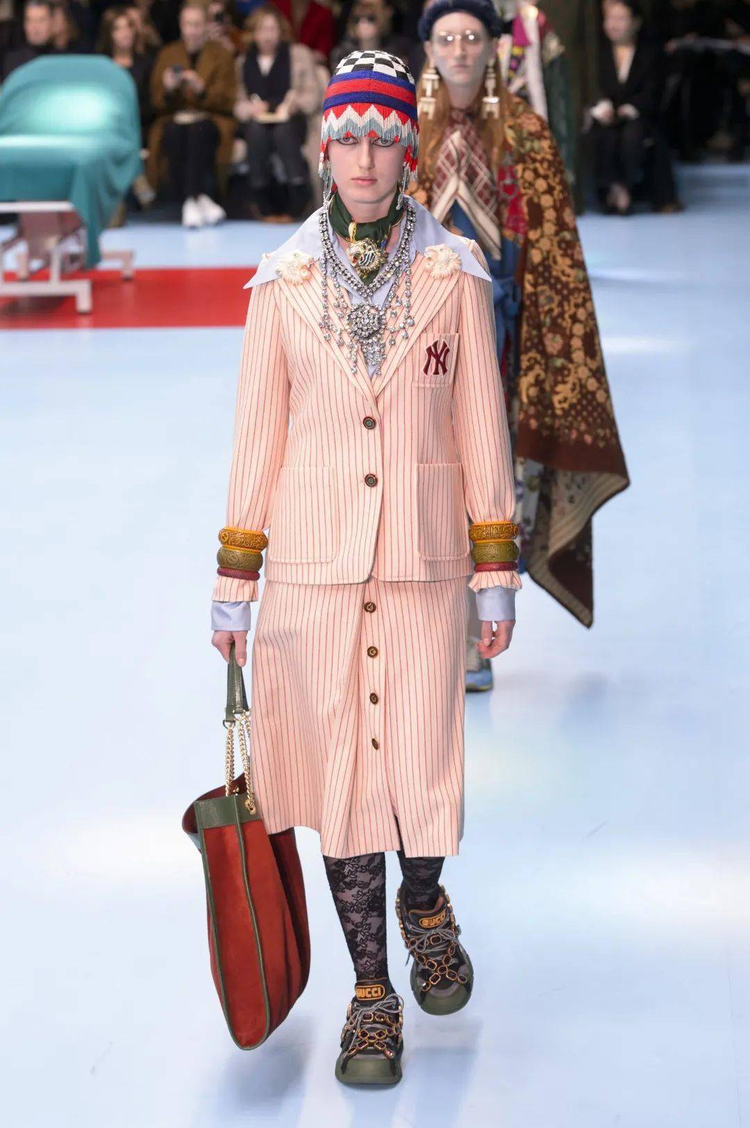 米兰女装【秀场】回顾Gucci 2018秋冬米兰女装