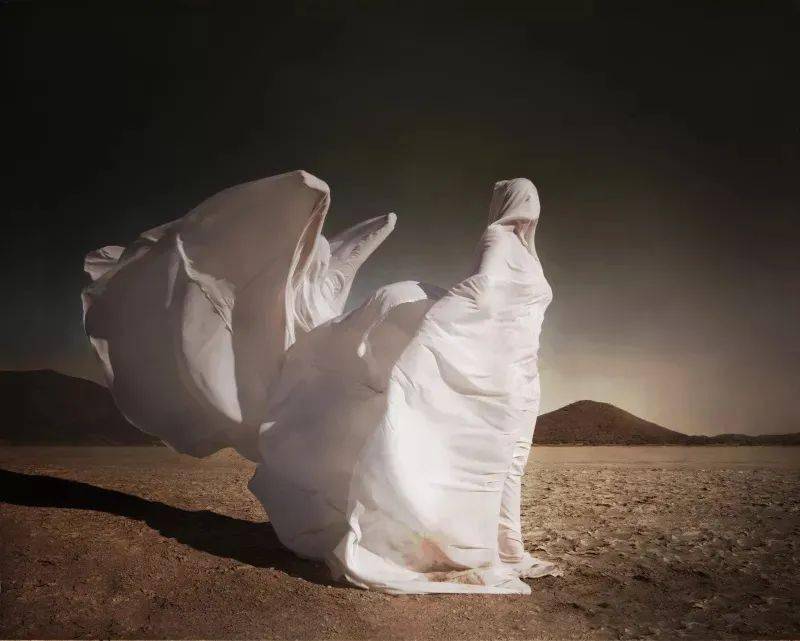 作家笔下的弱者形象