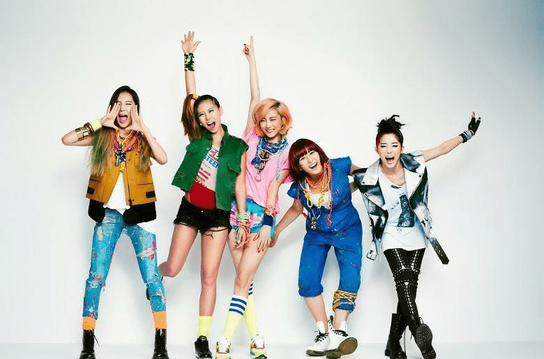 前一段时间,glam的歌《i like that》在短视频平台还曾经翻红过.