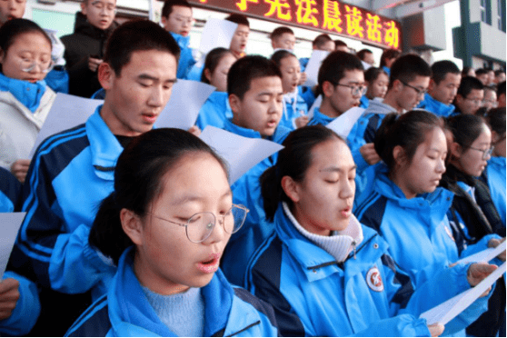 固原八中开展宪法宣传弘扬宪法精神