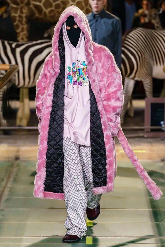 设计「丑」是如何成为流量密码的？