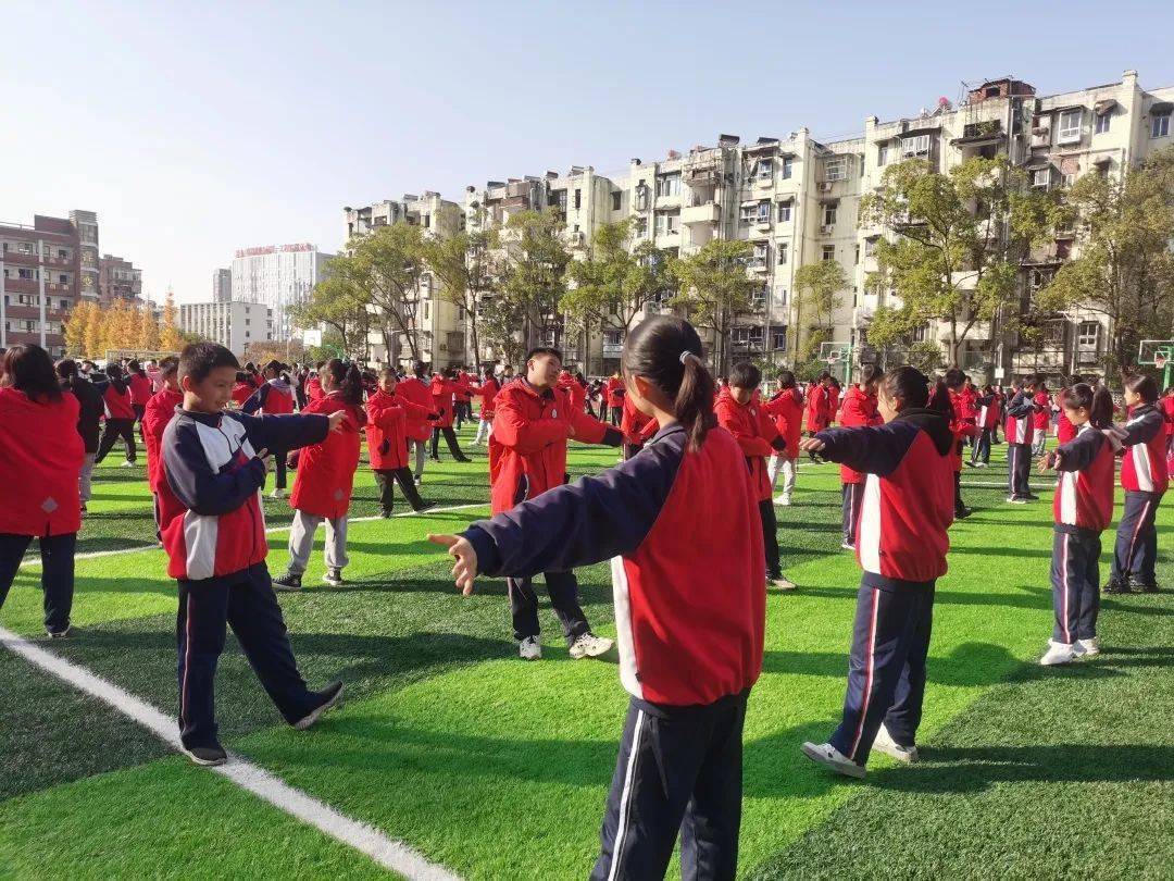 西陵校园创意课间展播95:创意课间操,活力满校园_十二中学_节奏