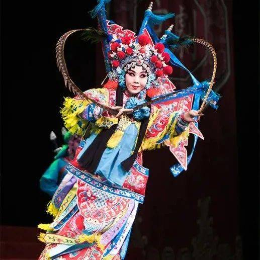 真正的艺术家上台演戏,下台绝不演“戏”!_戏曲_角儿_行头