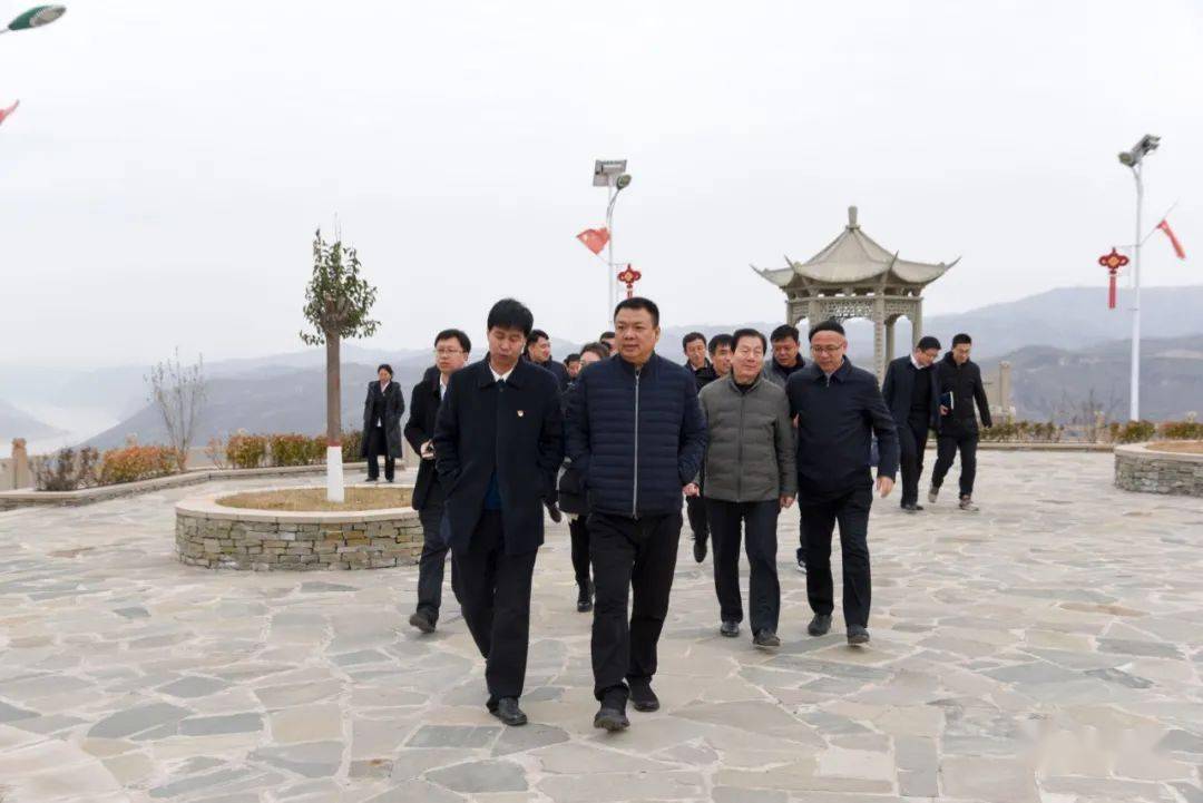 【微石楼】县委书记王廷洪赴辛关镇调研当前重点工作_发展_企业_成果