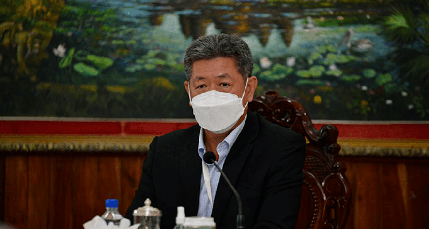 西港省长:非法拘留外籍员工的事必须解决,不然没人来西港做生意_公司