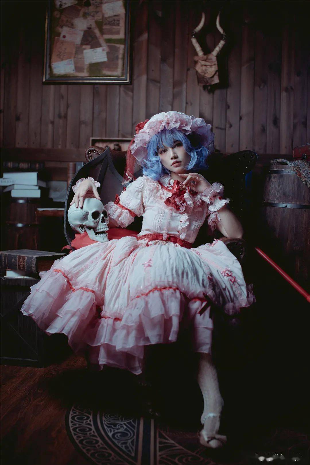 二次元cos蕾米利亚芙兰朵露