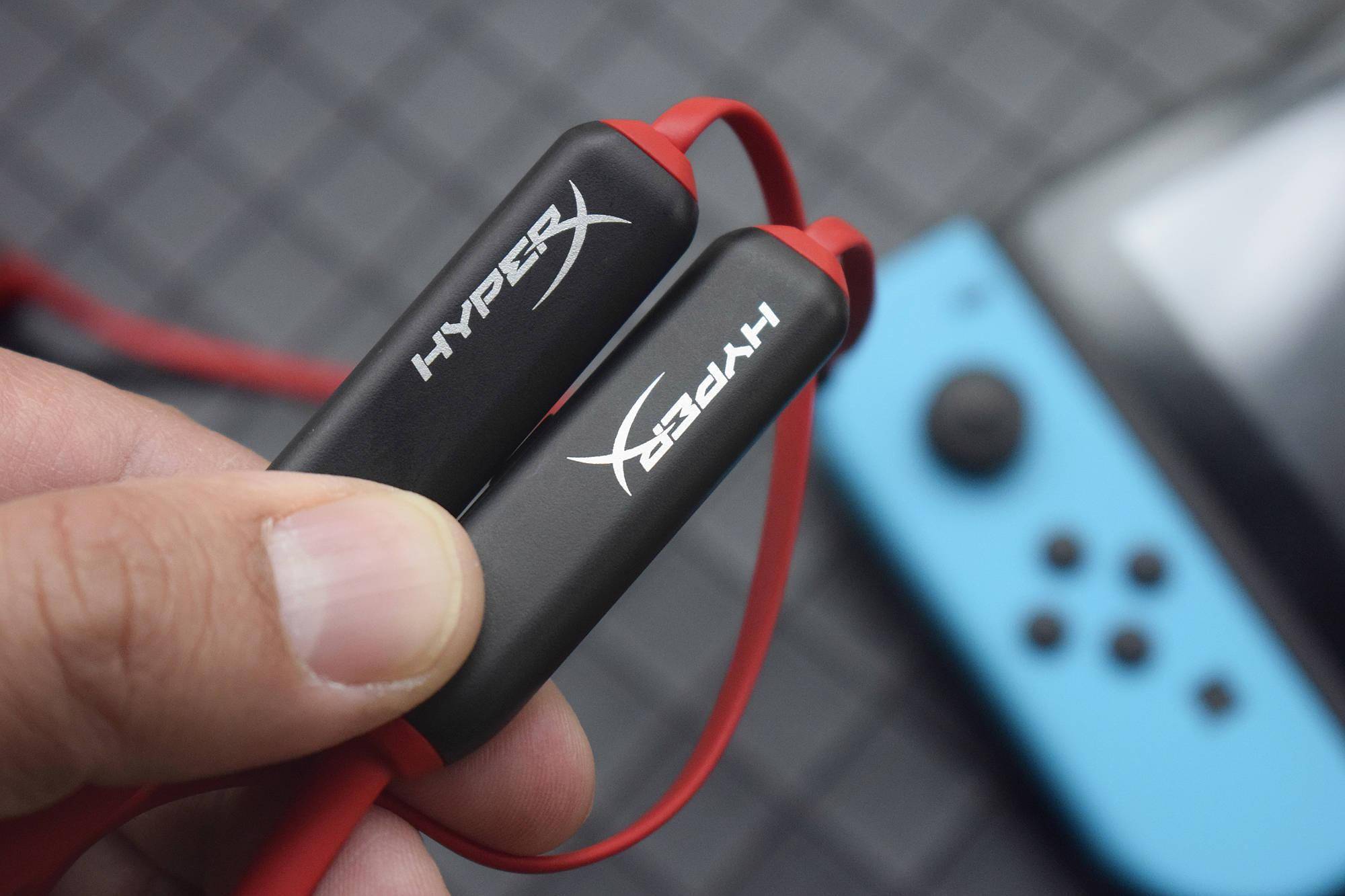 活力满满极度未知hyperxcloudbuds云雀无线蓝牙游戏耳机评