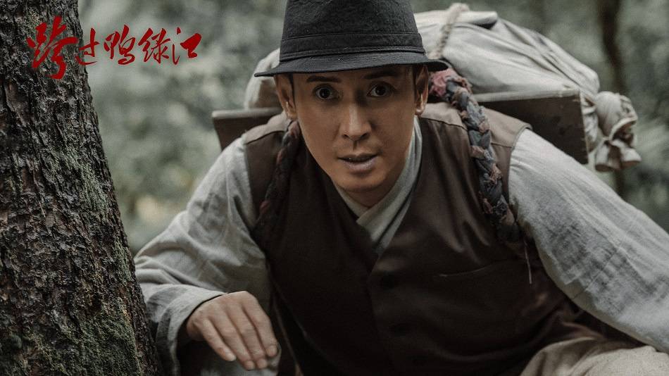 韩栋跨过鸭绿江正在热播细节诠释小人物的家国大爱