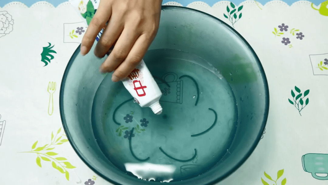 眼镜再脏也别急只要这个步骤镜片干净透亮比眼镜店里洗得还干净