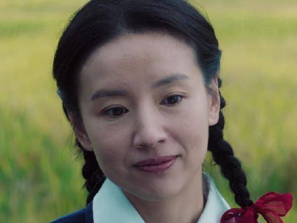 功勋之袁隆平三大女神董洁端庄蒋梦婕清秀而她最有气场