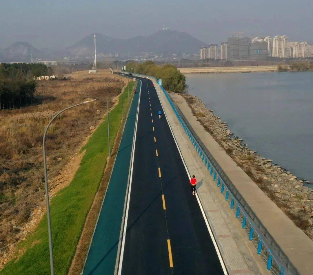 旧貌换新颜巢湖老滨湖大道竣工通车