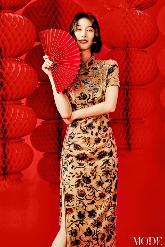 张俪登2020开年封面穿旗袍复古明艳九头身不当模特可惜了