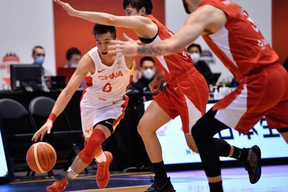 訓(xùn)練|中國男籃將士：兩勝日本全隊(duì)凝聚力更強(qiáng) 隔離堅(jiān)持訓(xùn)練備戰(zhàn)聯(lián)賽