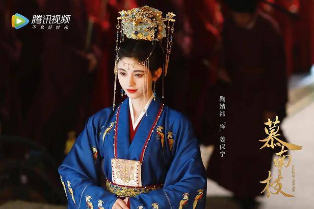 吴昕晒婚纱照潘玮柏晒喜帖无尾熊夫妇是好事将近了？2021/12/