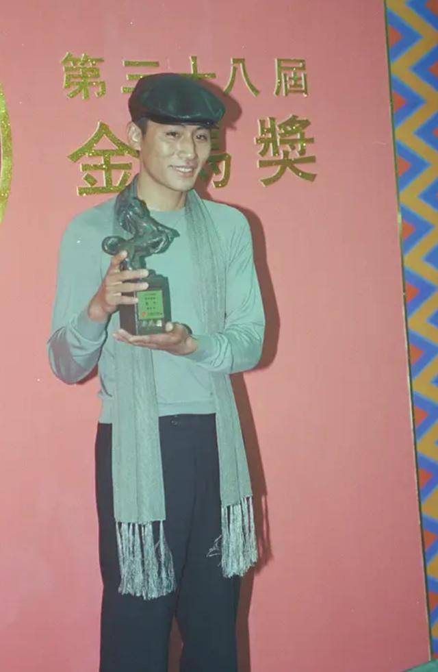 释小龙这背景厉害王宝强都要给他行礼向华强要礼让三分！2021年1