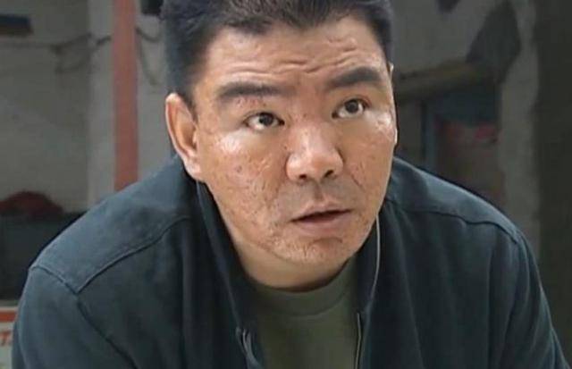 最近电视剧《征服》中孙红雷饰演的刘华强买瓜片段再次意外走红,不少