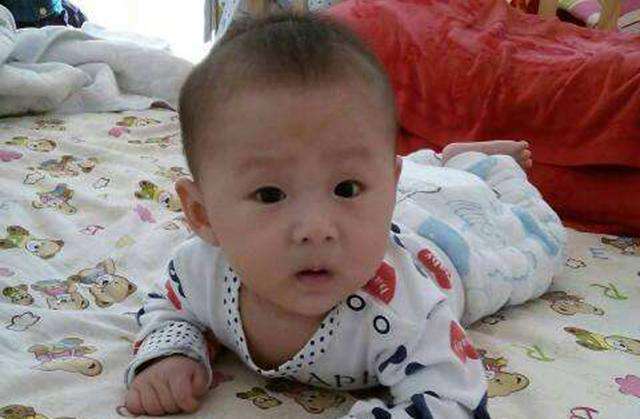 八个月宝宝正常大便是哪种 022066bc22f94453a9a4dd8a9e435e55.jpeg