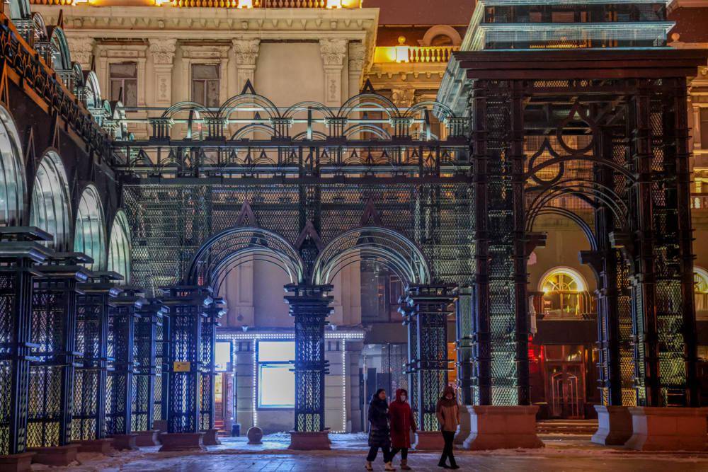 在哈尔滨圣索菲亚广场除了教堂还有这么好看的建筑