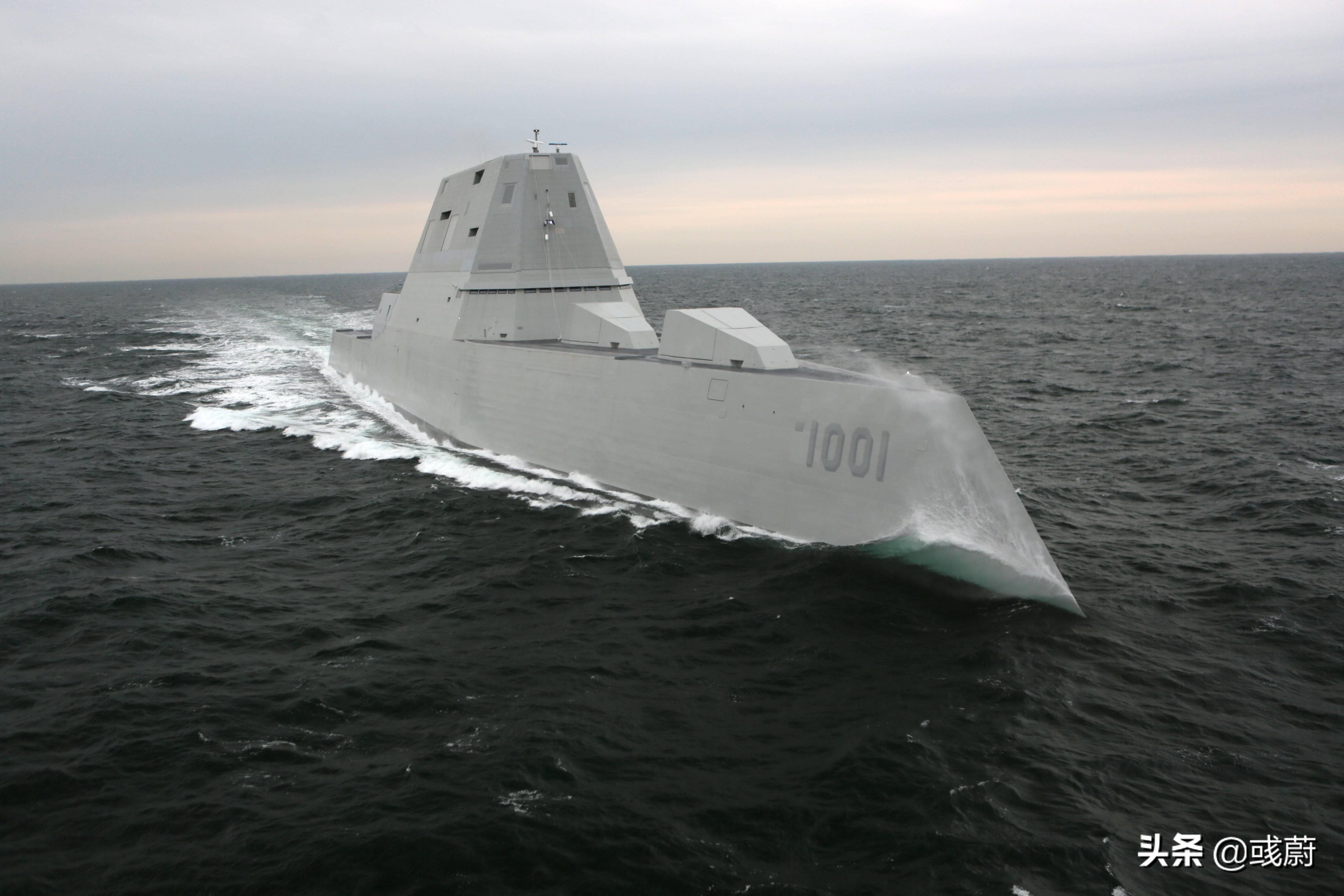 不得不提其一开始的竞争对手——美国新一代万吨级ddg1000导弹驱逐舰