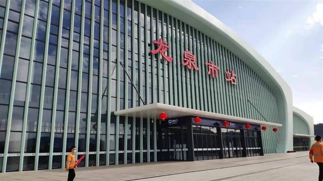 迅速行动筑牢防线龙泉市加强全市公共交通工具及客运站疫情防控