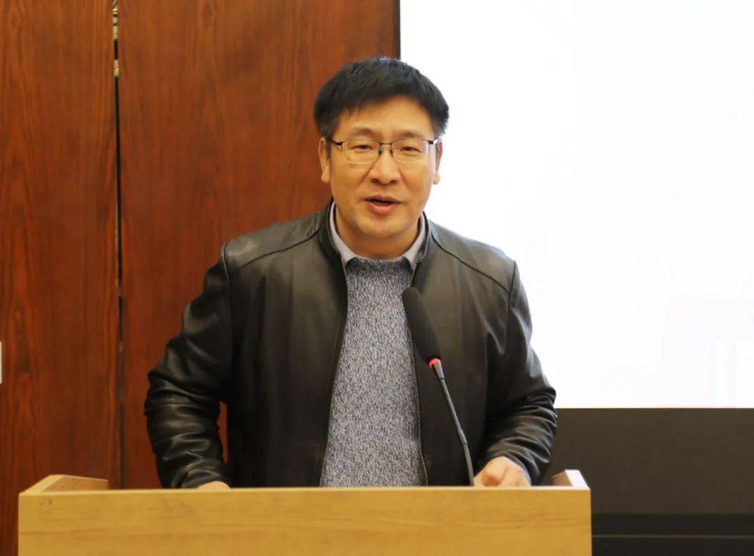 常务副院长孙英刚作主题发言.