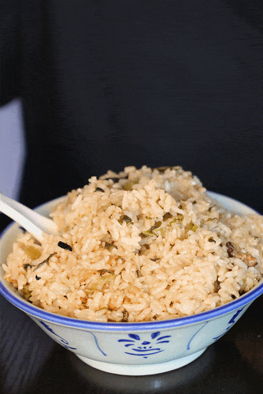 三层肉看着就让人很有食欲米粒饱满有光泽就是简简单单的美味呀~~三种