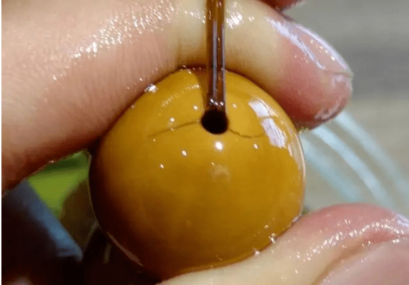 盘橄榄核可不能任性啊说裂就裂橄榄核怎么盘怎么保养很重要