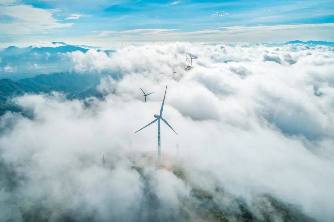 发力绿色金融 低碳转型释放新蓝海国家发改委财金司司长陈洪宛指出