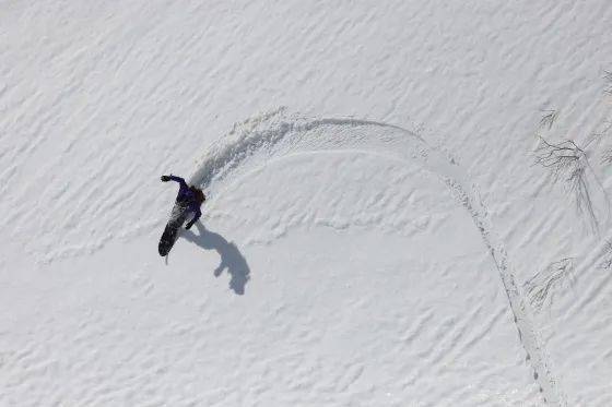 谈球吧体育又到一年滑雪季滑雪美照自在拍！(图3)