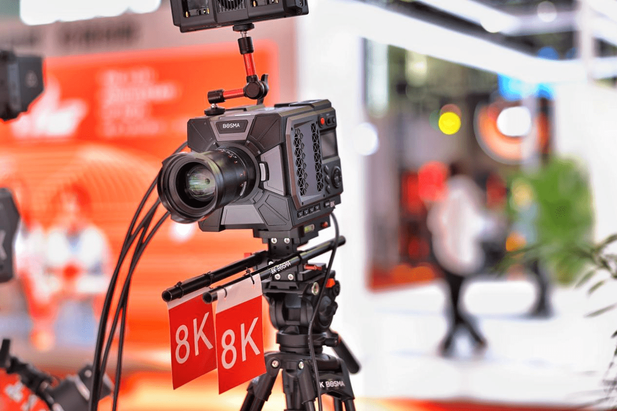 首款国产8k50p小型化广播级摄像机提前亮相2021中国网络媒体论坛