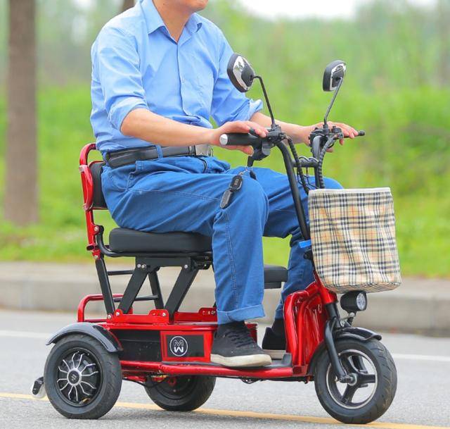 喜莱玛单人低速老年代步车,可折叠放入后备箱的小三轮车