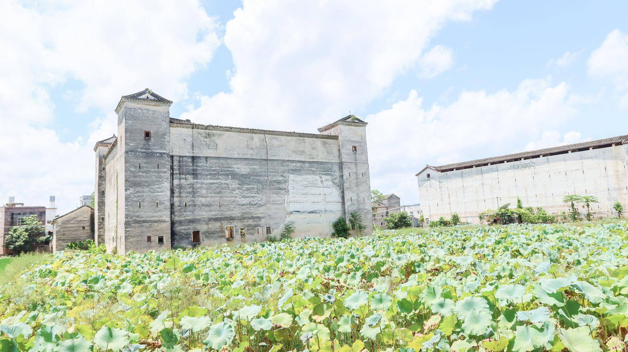 和平林寨客家的民间碉堡在河源的大山里很少人知道