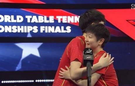 王楚钦孙颖莎进决赛赛后采访 09f4a4bbbca1439badda6a879614d27f.jpeg