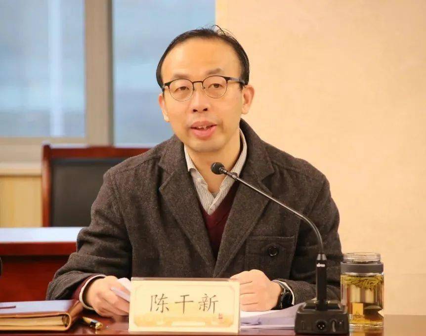 区发改委主任陈干新围绕本区2021年国民经济和社会发展计划执行情况与