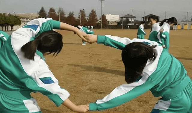 体育课上老师让4名女生脱下裙子上课引发争议家长过分了