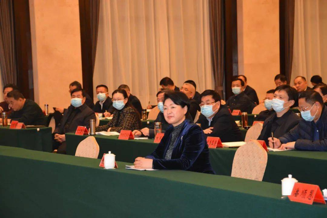 我市举行国资重组与高质量发展专题报告会市财政局联合濮阳投资集团