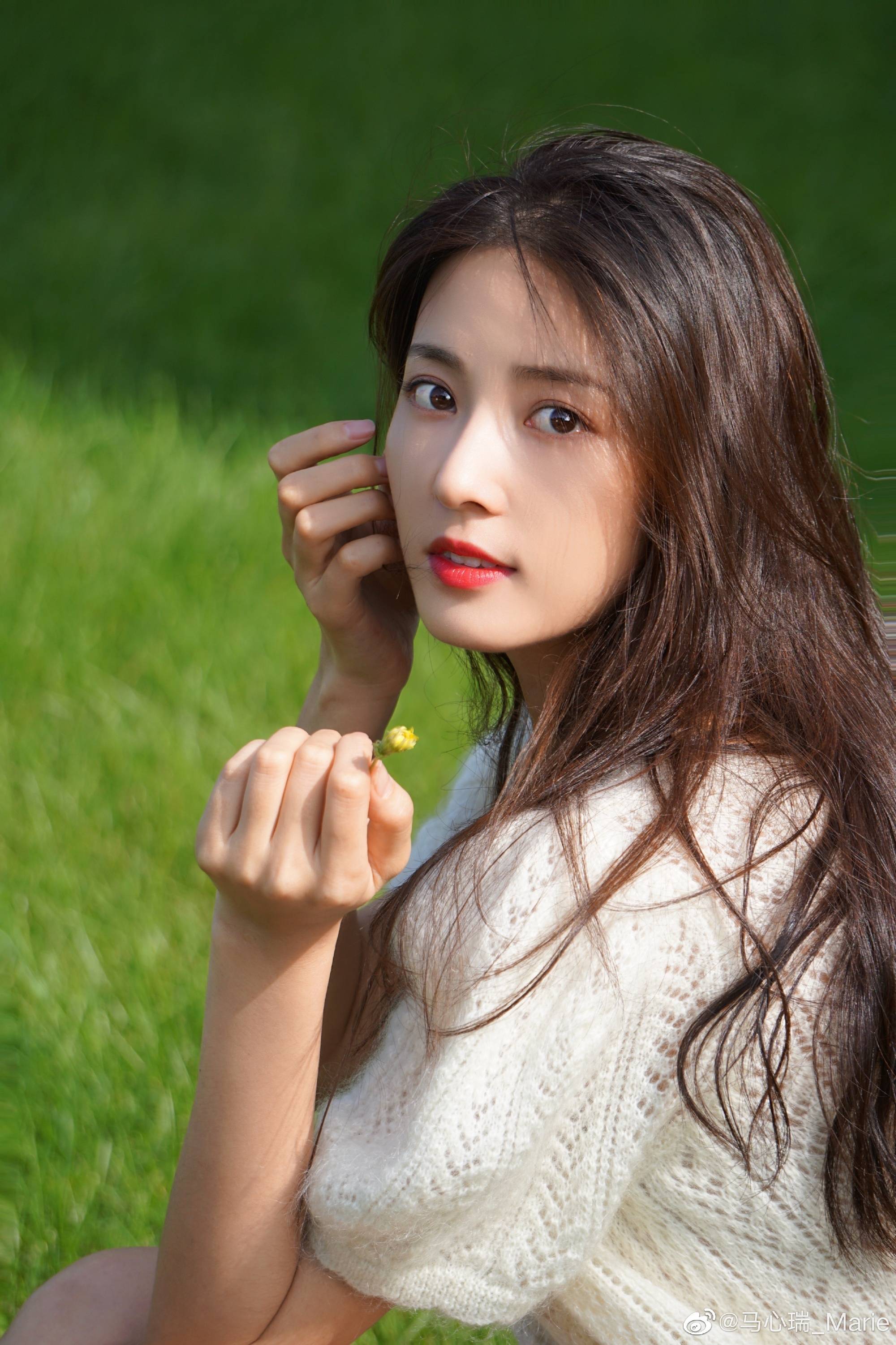 《微微一笑很倾城》颜值担当校花马心瑞,近照绝美撞脸刘亦菲_角色