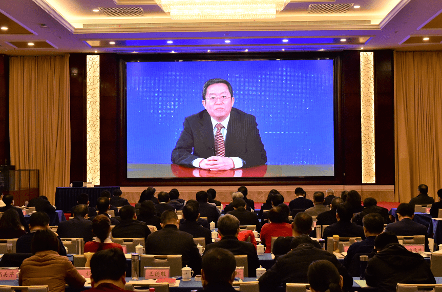 省中医药管理局副局长庄严出席会议并讲话,潍坊市副市长詹在平致辞