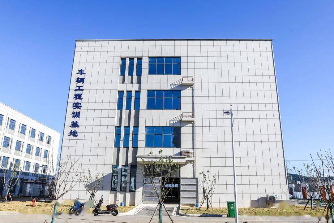 再探宣工校新校区!越看越像大学_宿舍_大气_工业学校