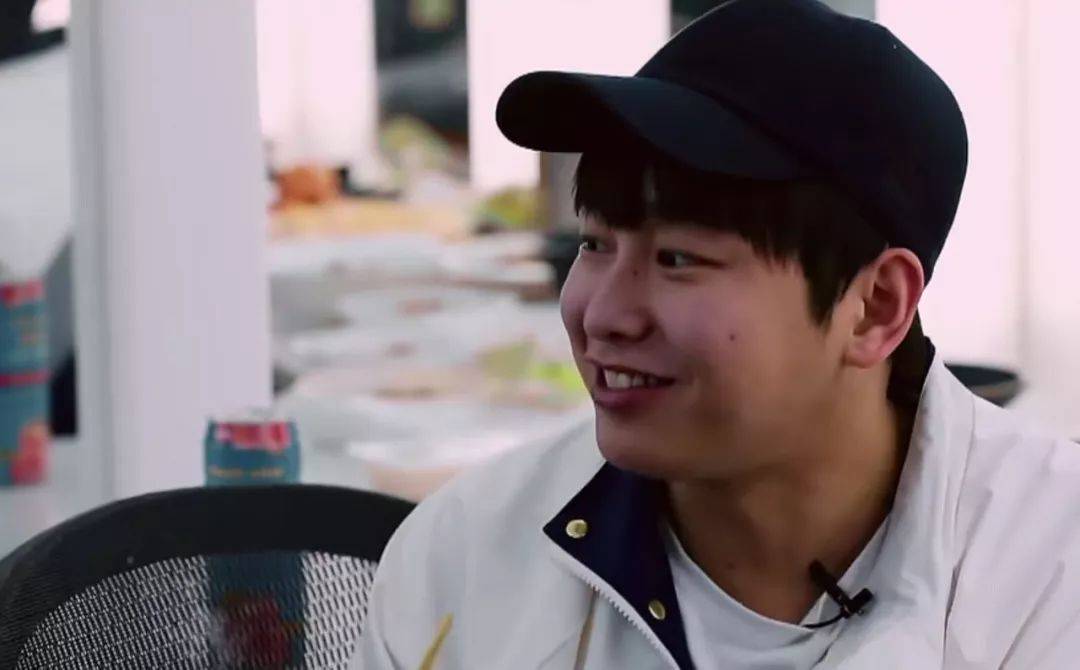 懒人彭昱畅瘦身成功是假象,冰箱里全是过期饮料_生活_节目_王嘉尔