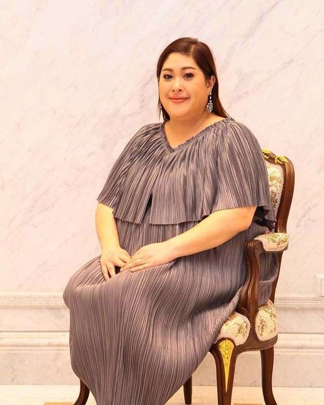 泰国200斤胖公主39岁生日!