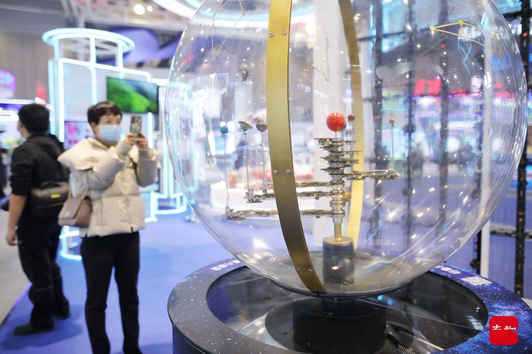 行星|5G智慧驾舱、六足导盲犬...全国博士后带来炫酷黑科技