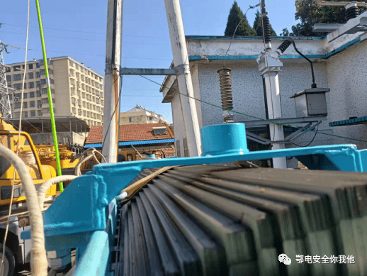 一起变压器铁心多点接地故障的跟踪分析与现场处理